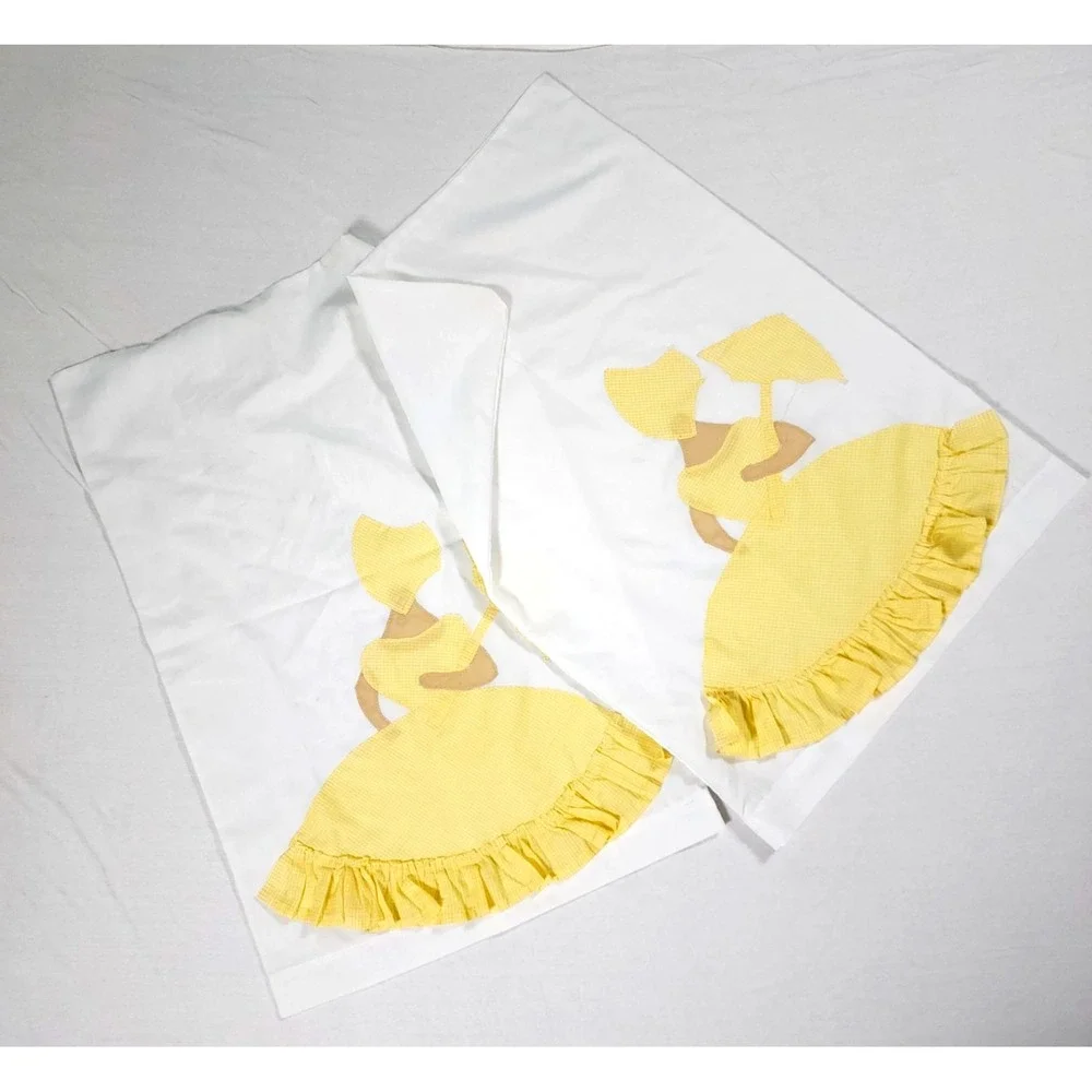 VTG Set of 2  Pillowcases Southern Belle Woman In Dress